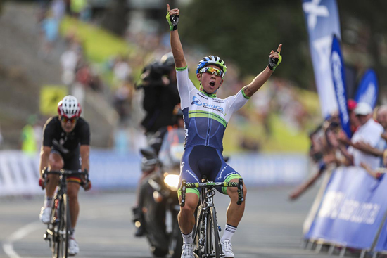 Caleb Ewen wins stage 1